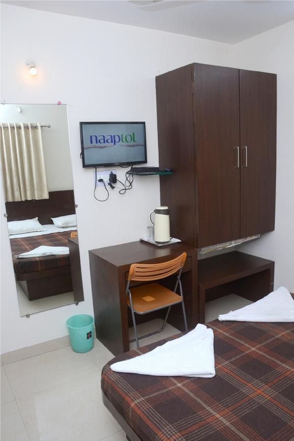 Hotel Kuber Nagpur Esterno foto